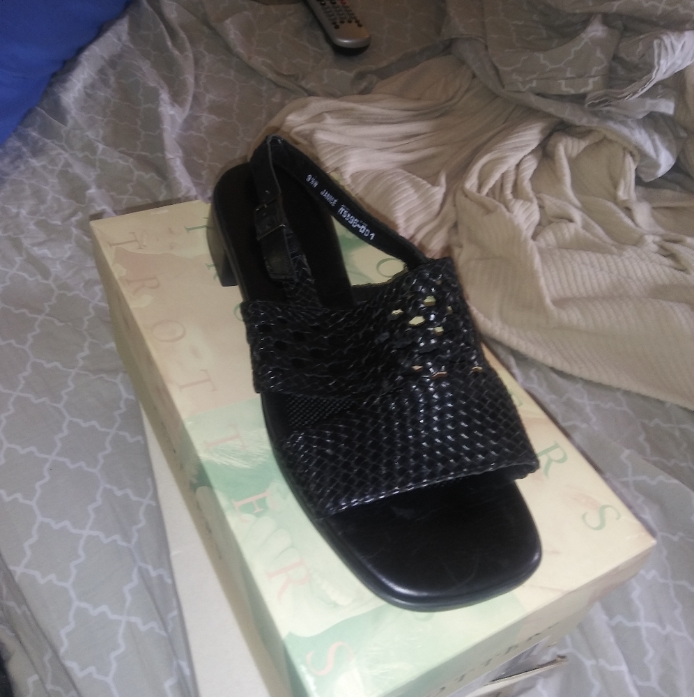 Women's shoe